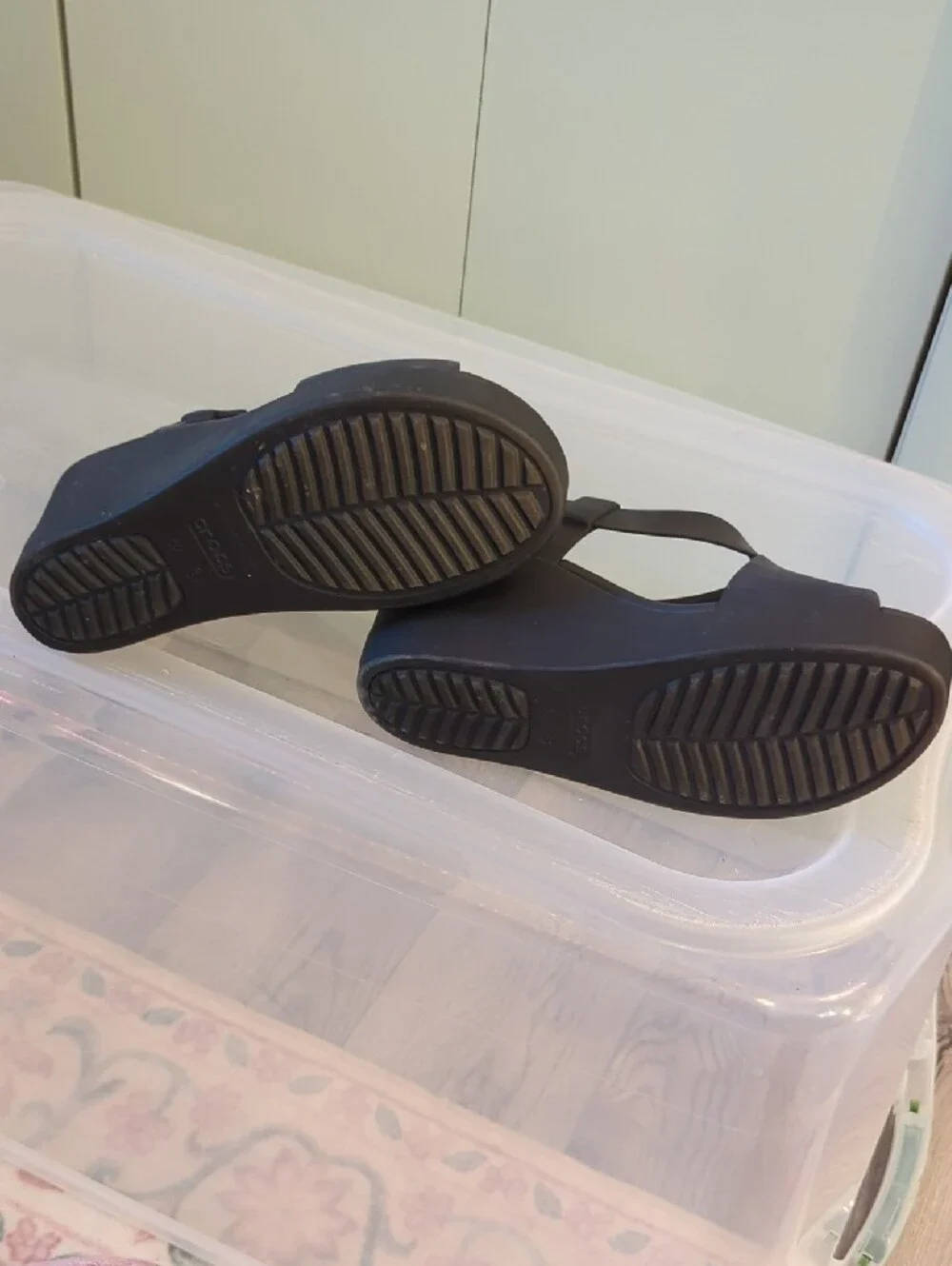 CROCS Black Platform Cross-Strap Slingback Sandals